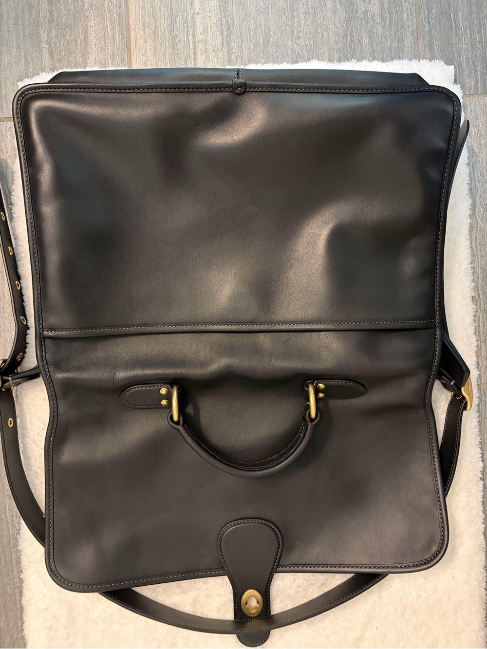 Coach Metropolitan Messenger Bag with Mustard Suede Interior and Gold Hardware - Picture 5 of 7